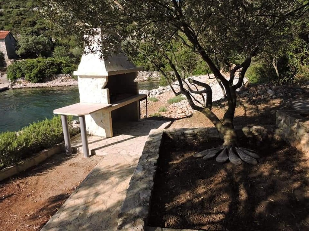 Image 3823624 - 16