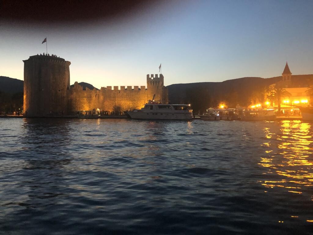 Image 3811047 - 10