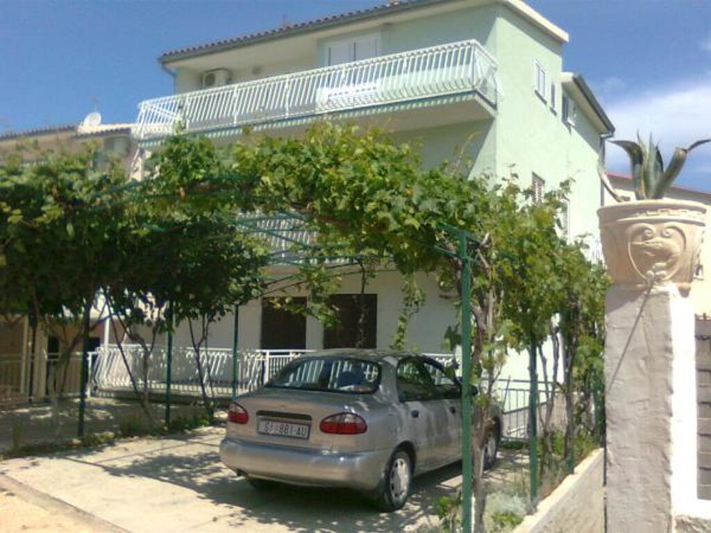 Image 3811060 - 13