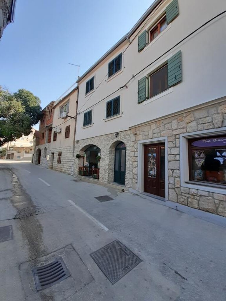 Image 3838641 - 1