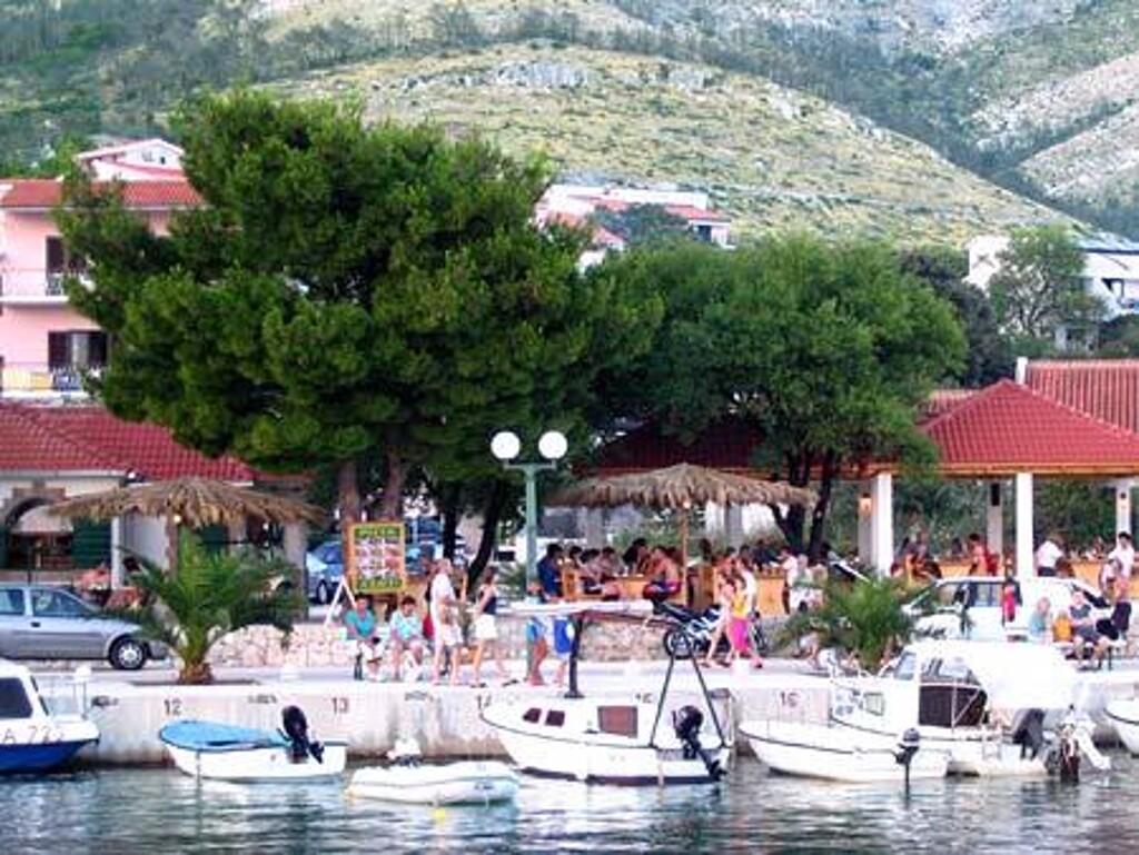 Image 3832259 - 24