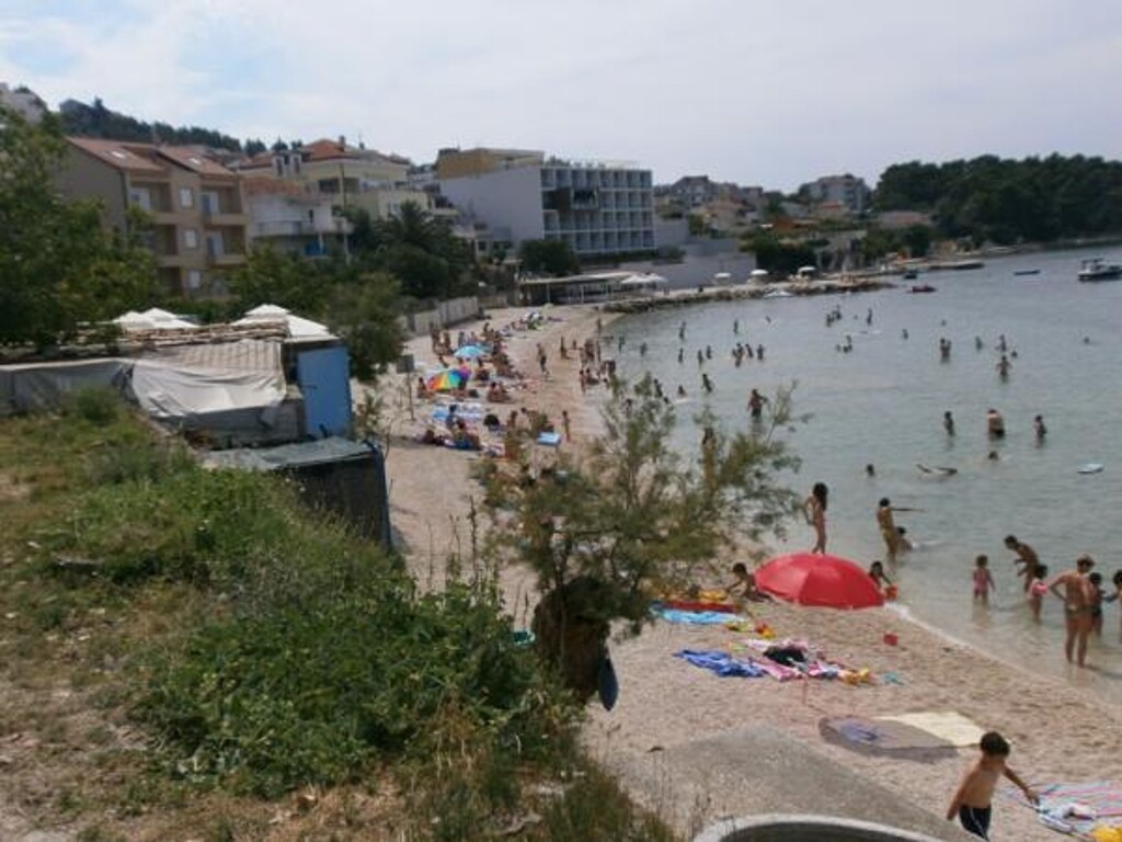 Image 3811638 - 13