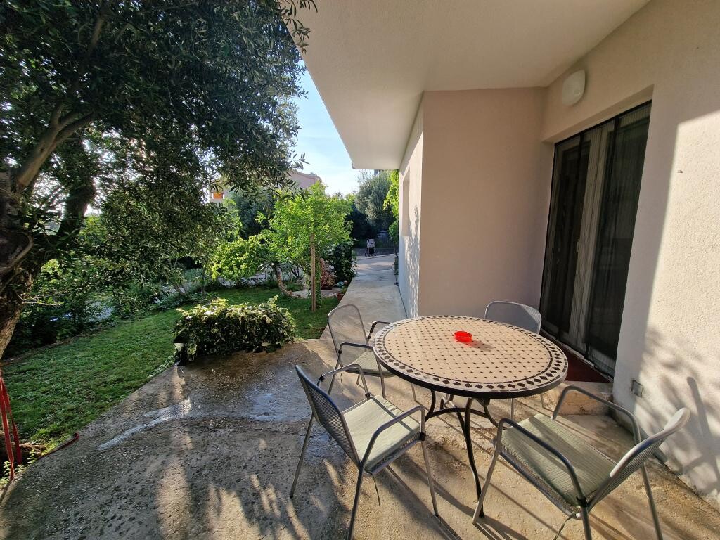 Image 3838676 - 7