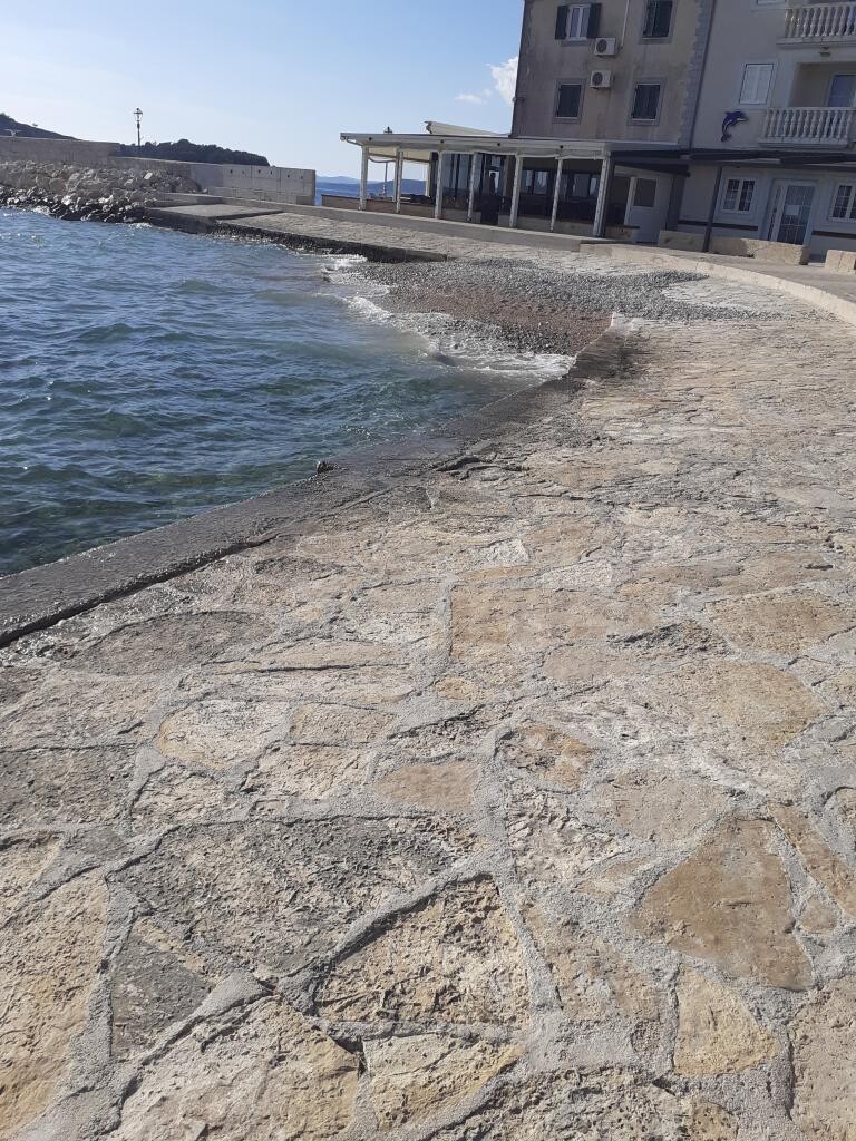 Image 3838986 - 9