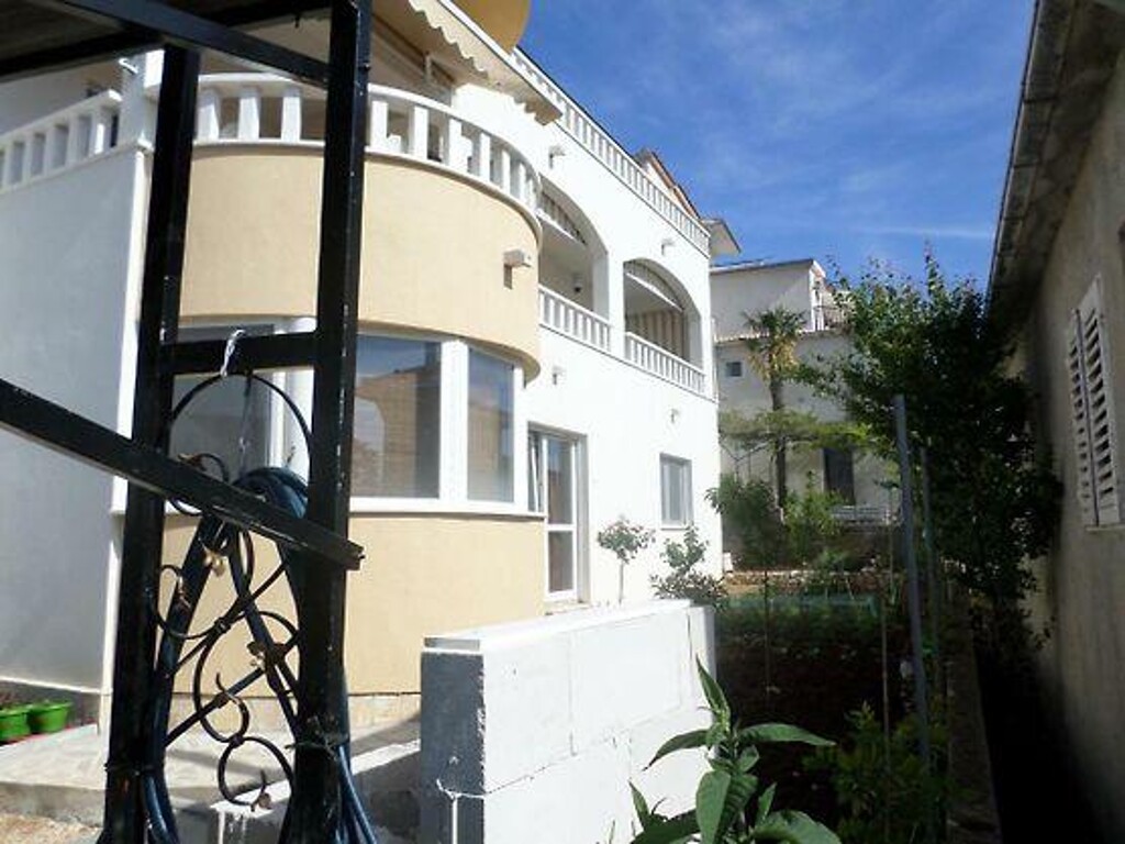Image 4990027 - 2