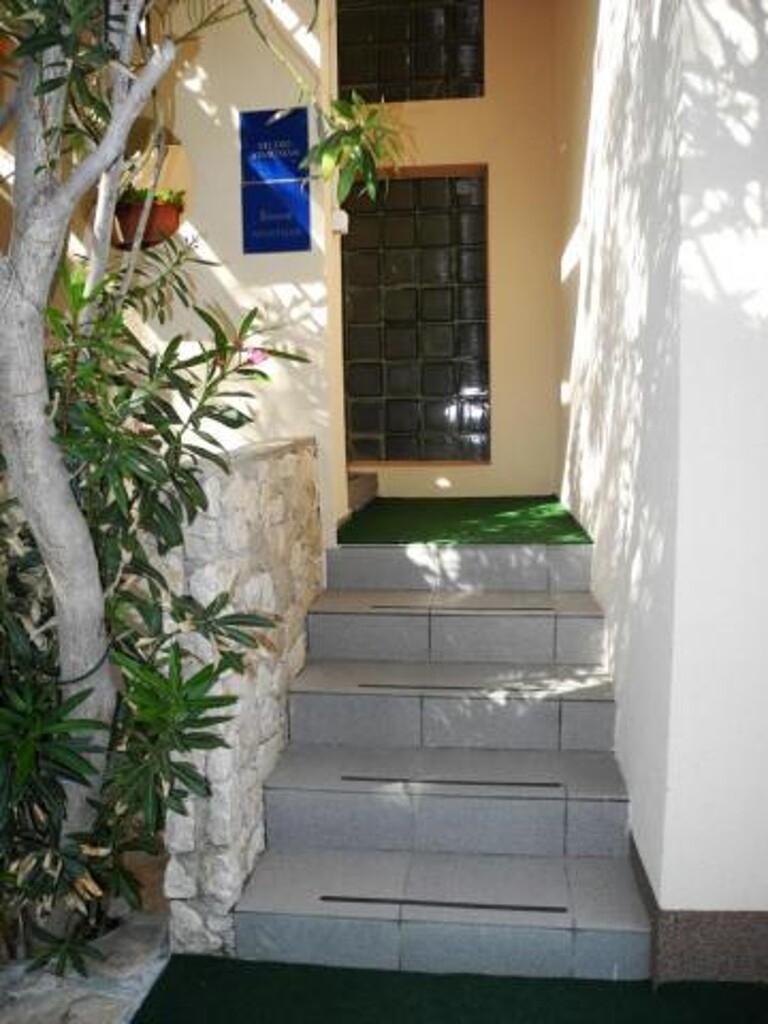 Image 3811444 - 10