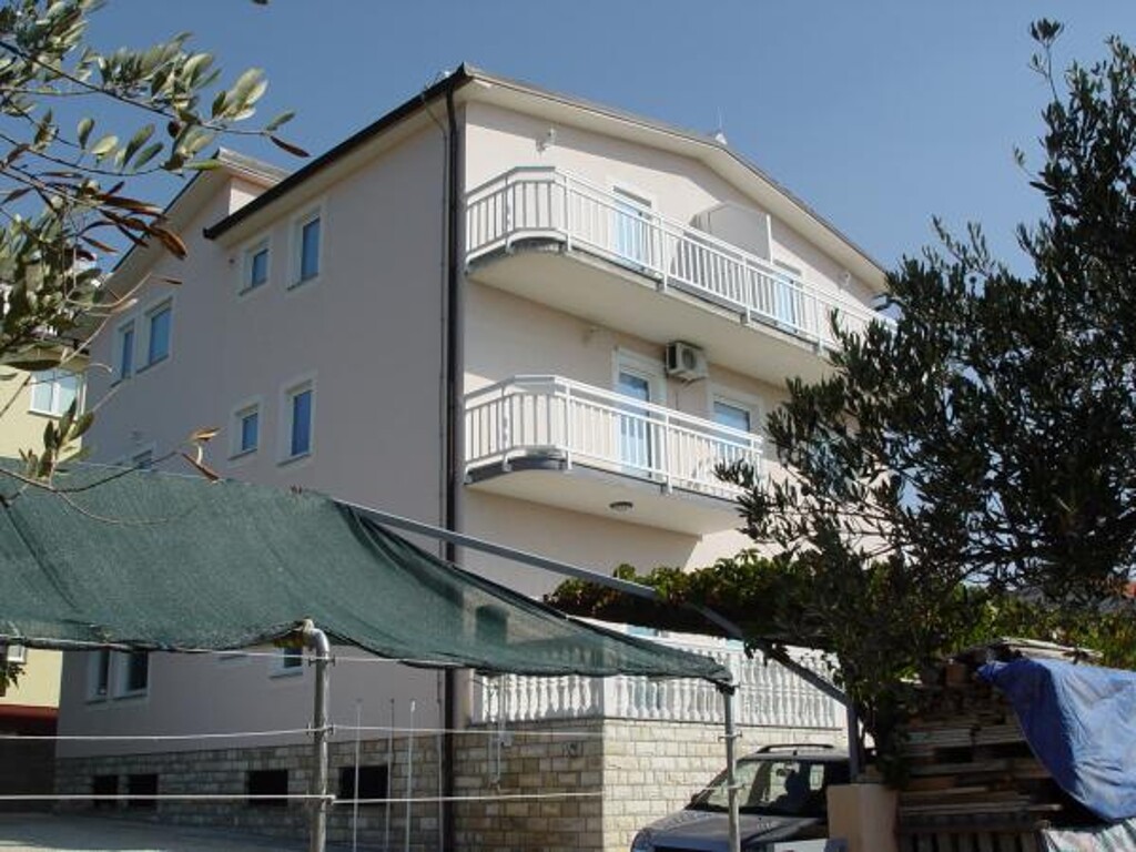 Image 3810699 - 3