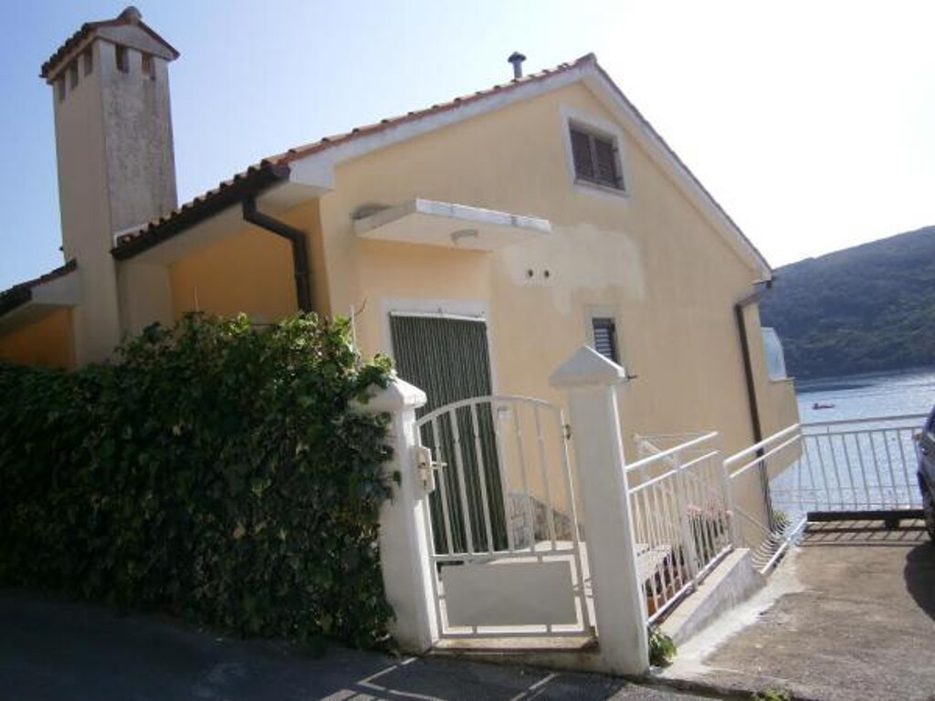 Image 3812241 - 4