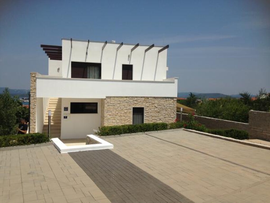 Image 3812168 - 21