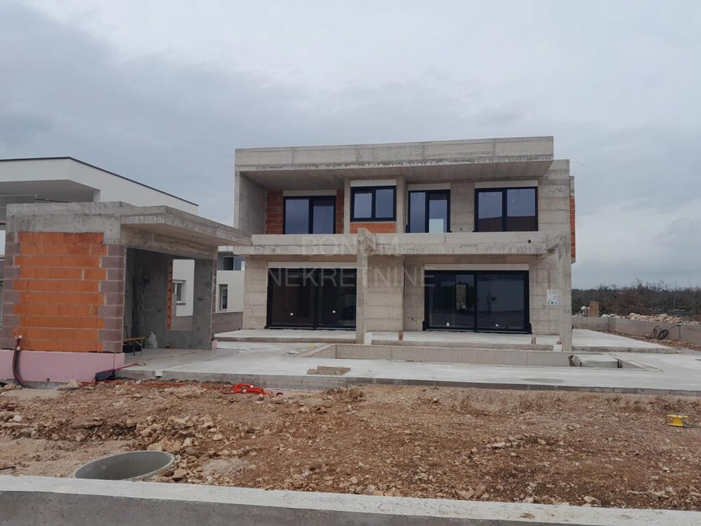 Image 12