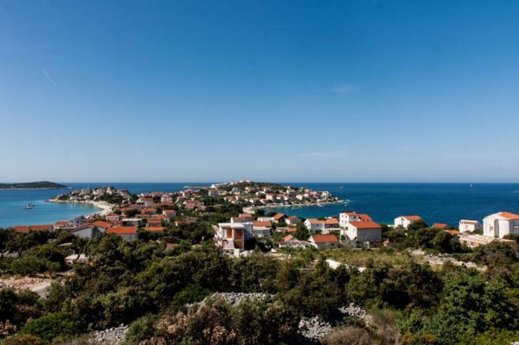 Image 3815100 - 7