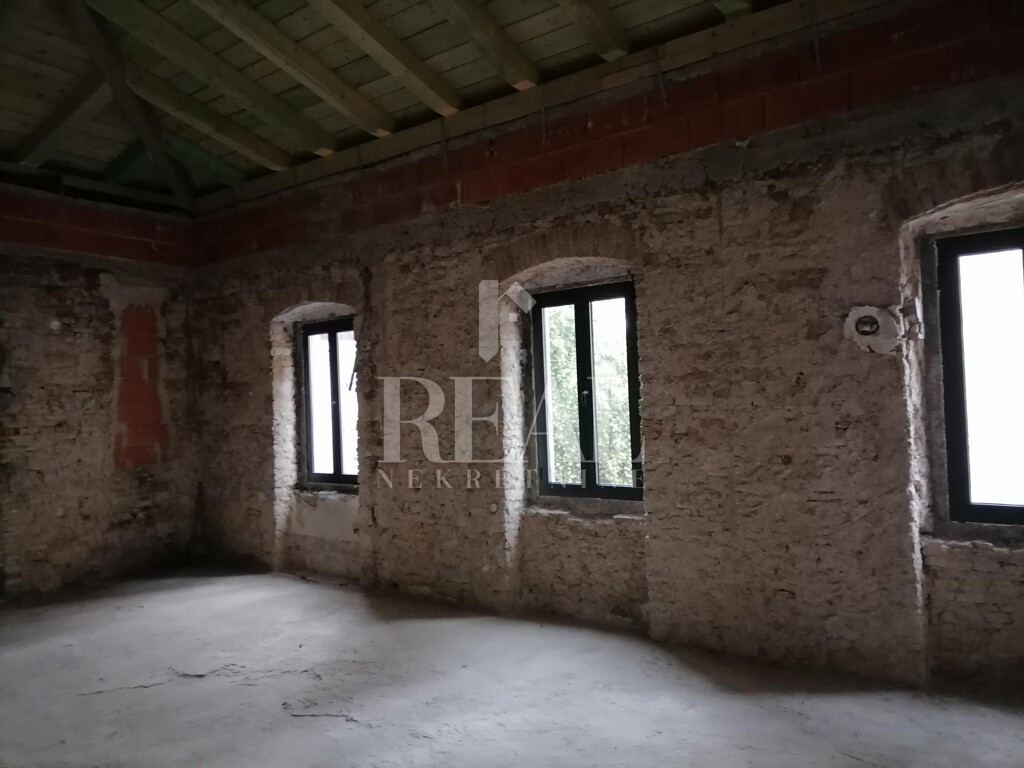 Image 9