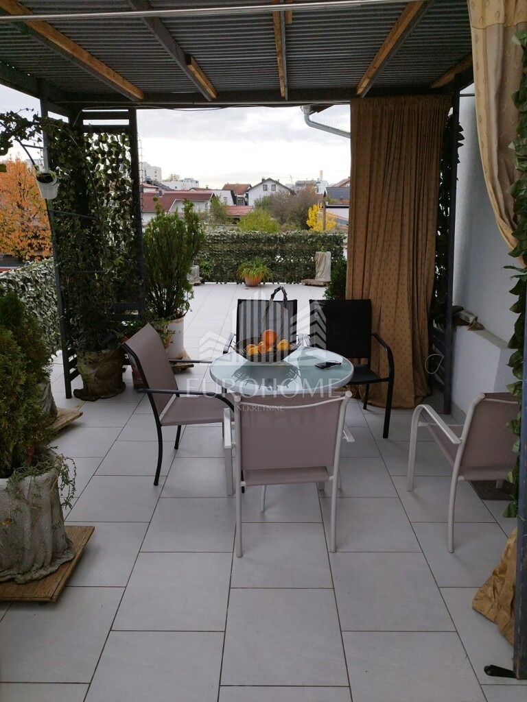 Image 12