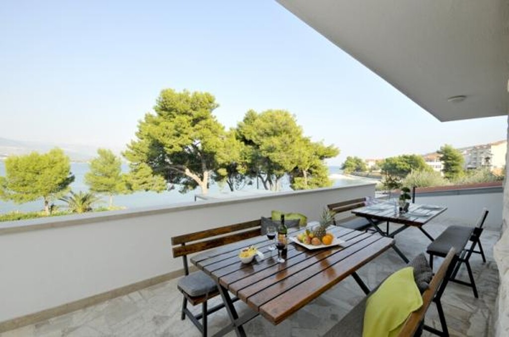 Image 3812055 - 11
