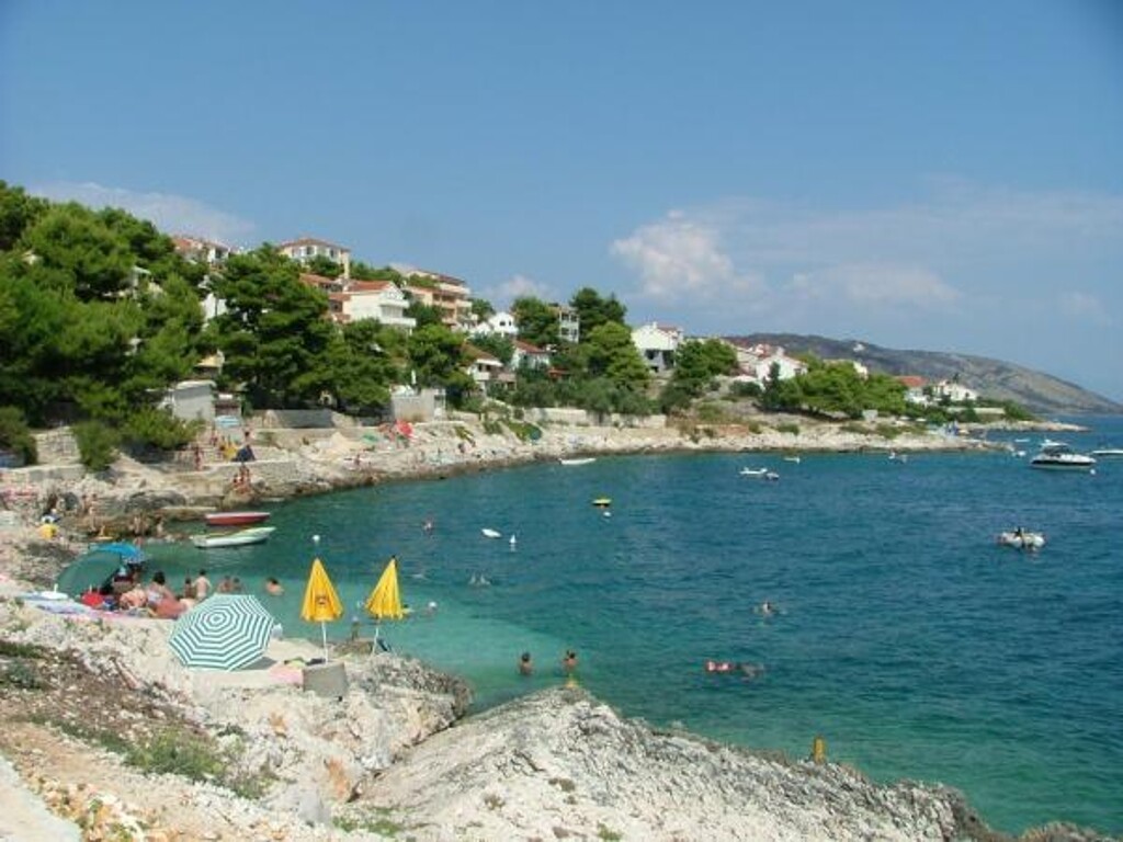 Image 3812530 - 10