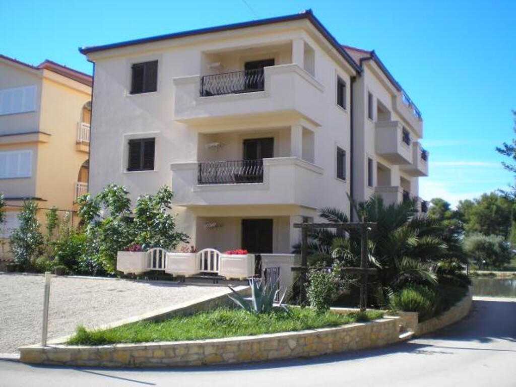 Image 3813236 - 5