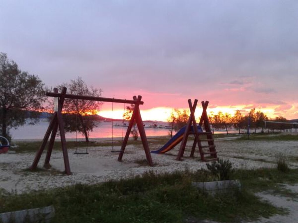 Image 3838556 - 8