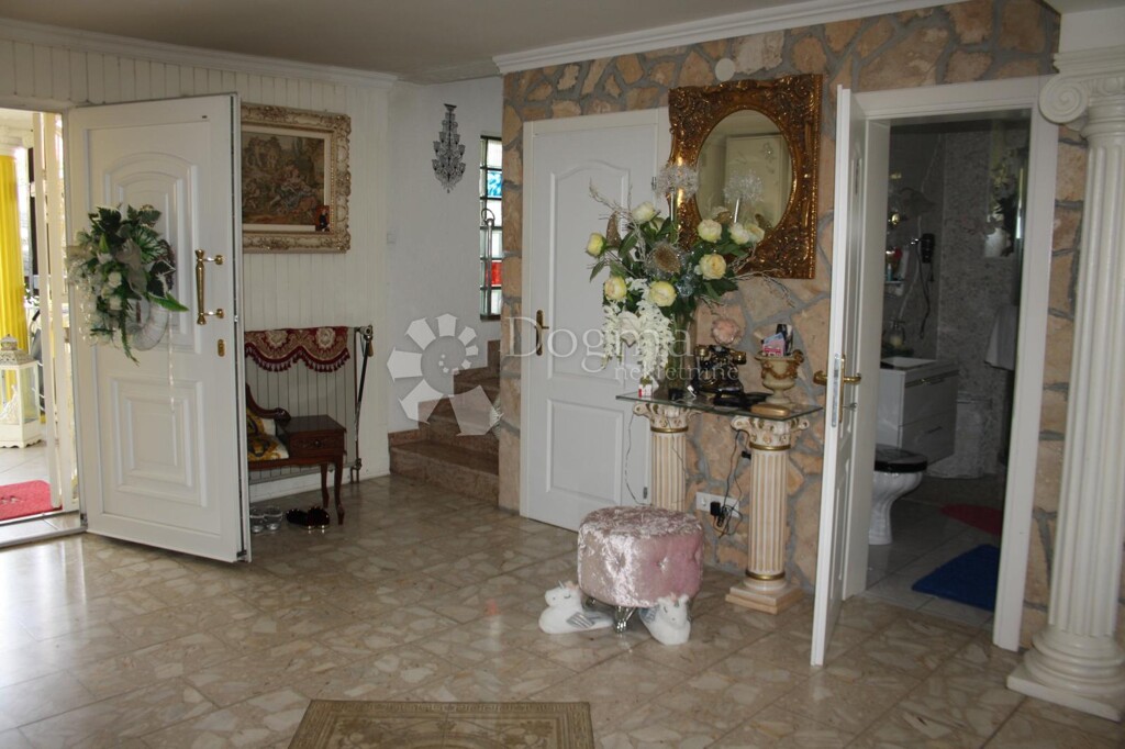 Image 12