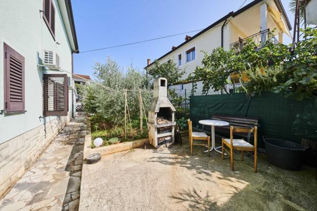 Image 3810808 - 2