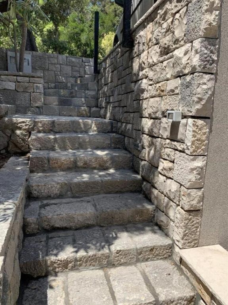 Image 10