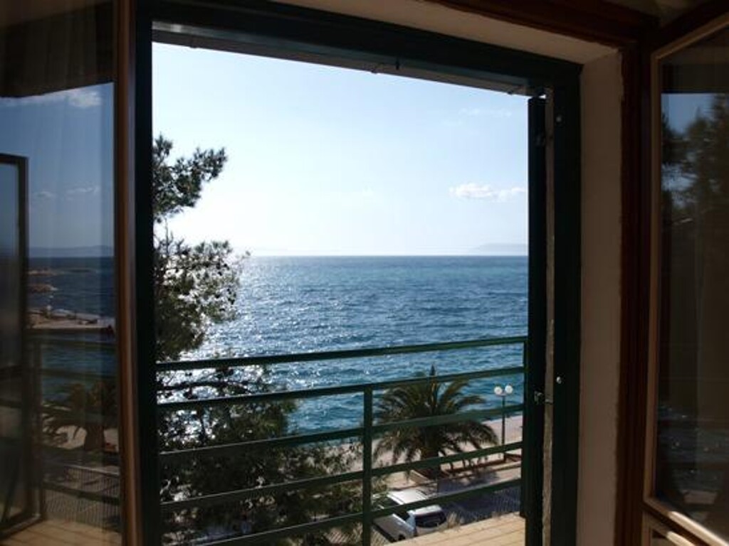 Image 3810677 - 3