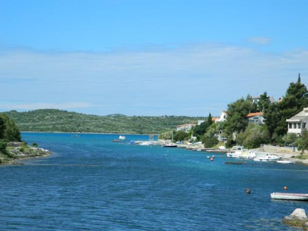 Image 3811677 - 16