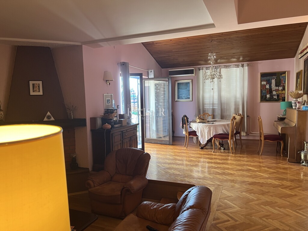 Image 6201001 - 4