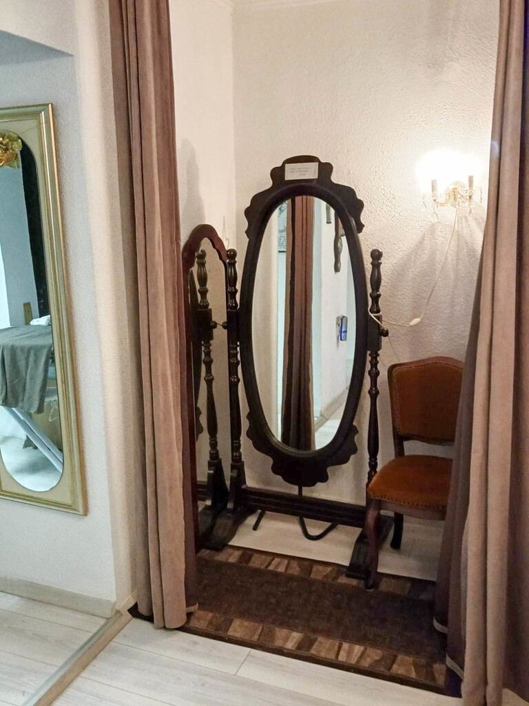 Image 8