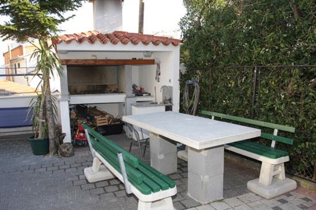 Image 3811246 - 3