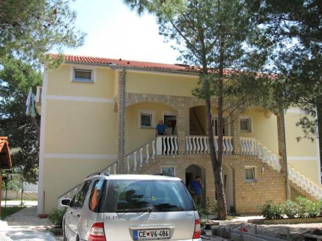 Image 3814525 - 3
