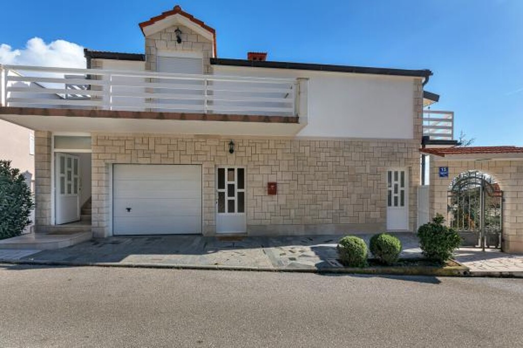 Image 3814561 - 2