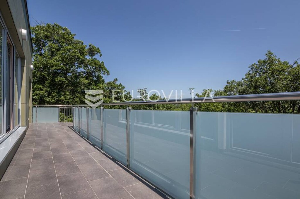 Image 4840589 - 14