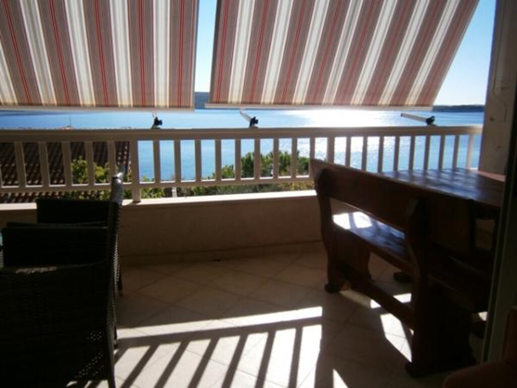 Image 3810884 - 11