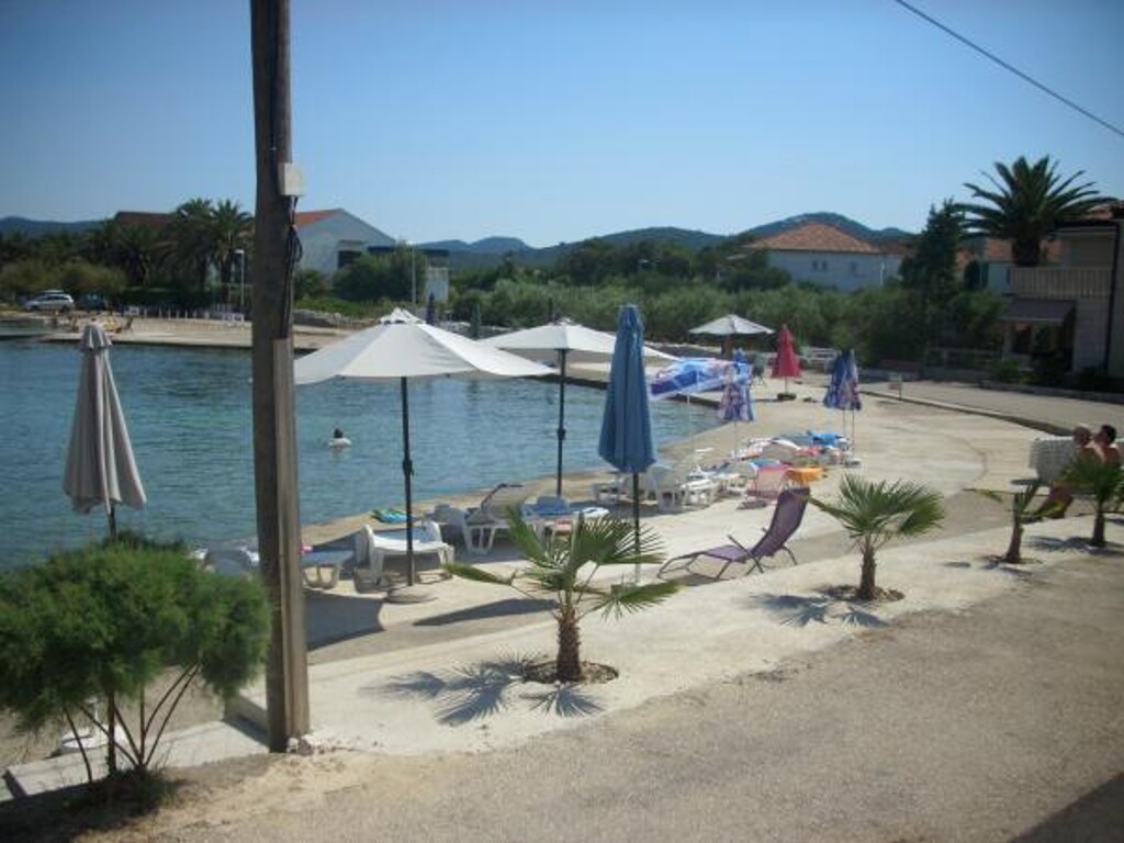 Image 3812988 - 5