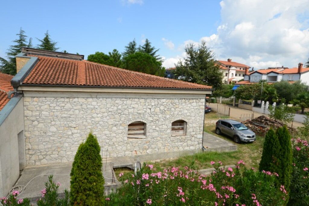 Image 9