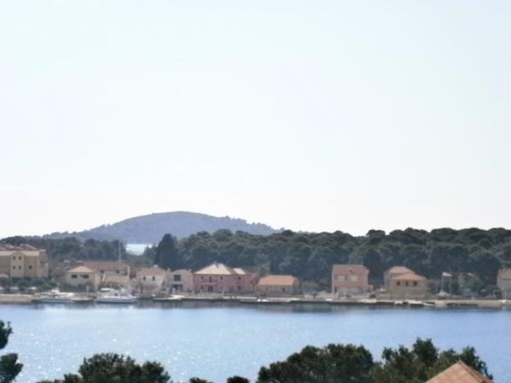 Image 3810616 - 18