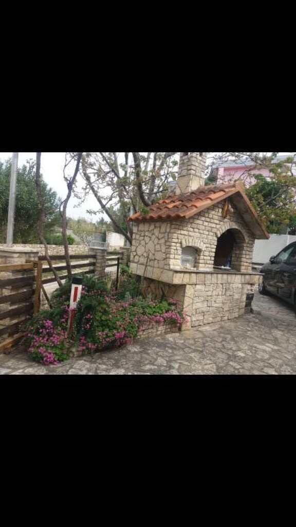 Image 3813942 - 9