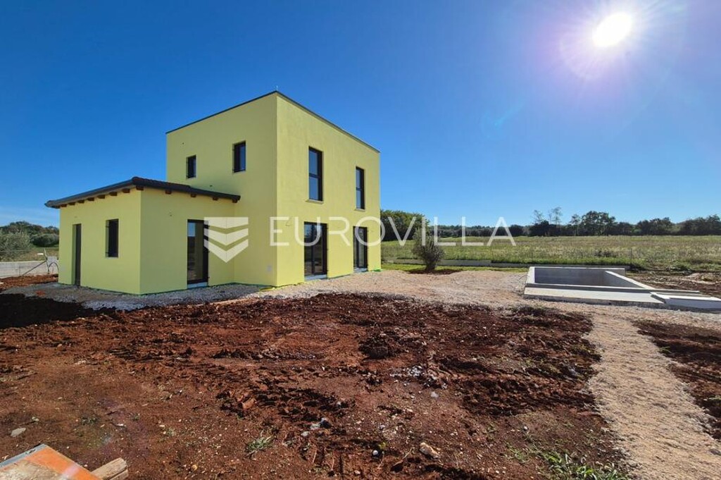 Image 6137400 - 2