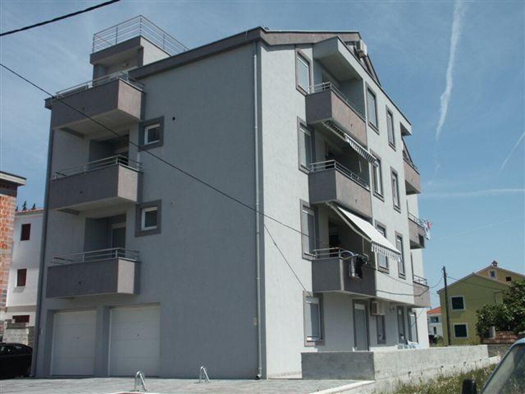 Image 3811113 - 17
