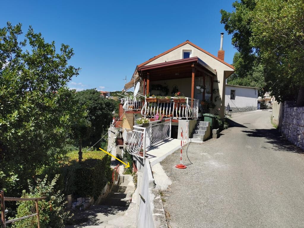 Image 3813738 - 1
