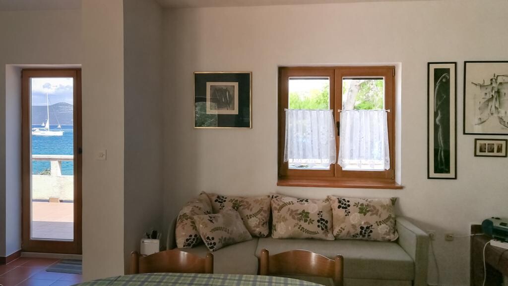 Image 3813419 - 11