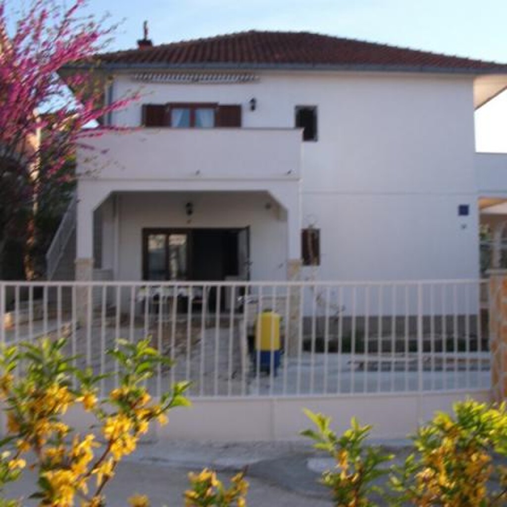 Image 3814504 - 1
