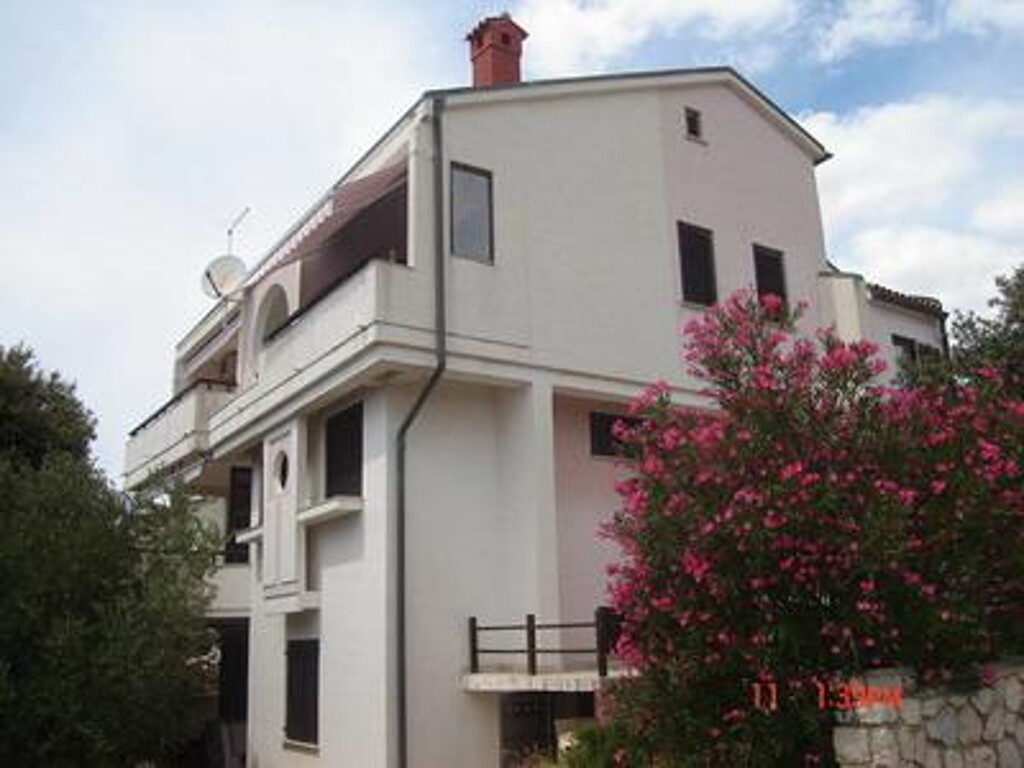 Image 3838807 - 1