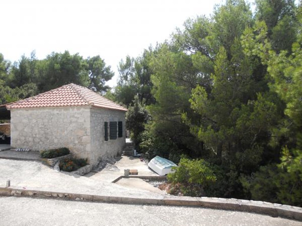 Image 3813389 - 12