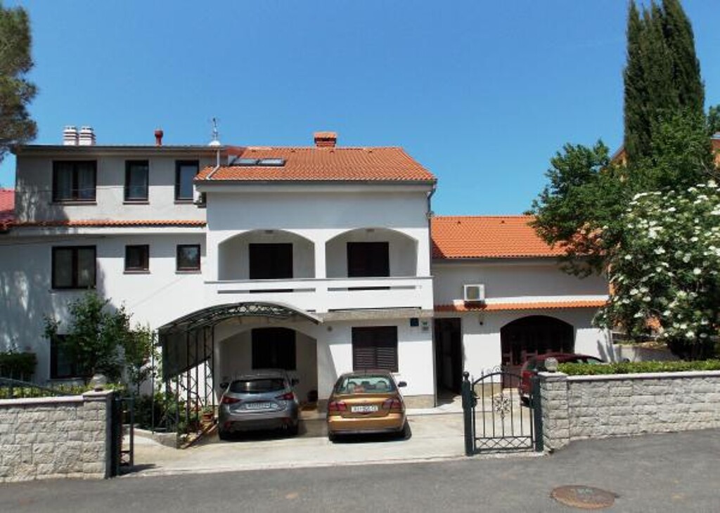 Image 3812986 - 1
