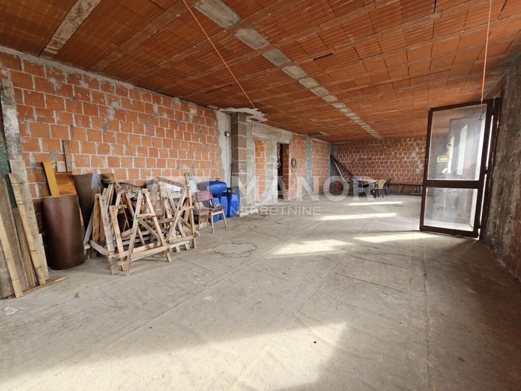 Image 6137041 - 10