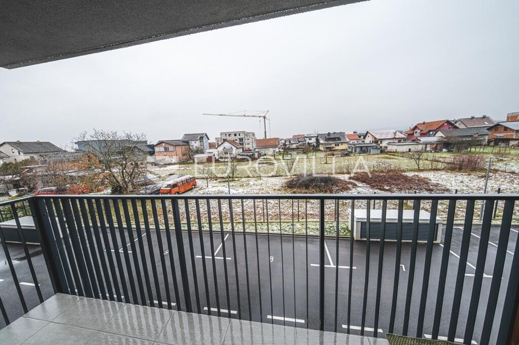 Image 6218611 - 16