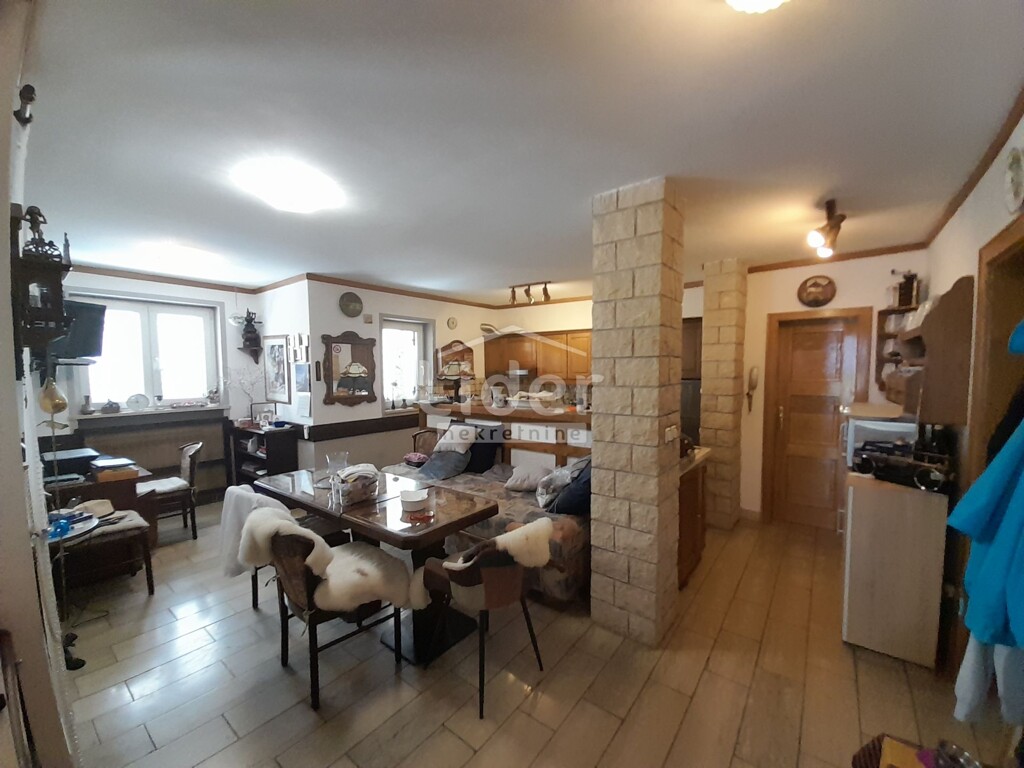 Image 6082432 - 12