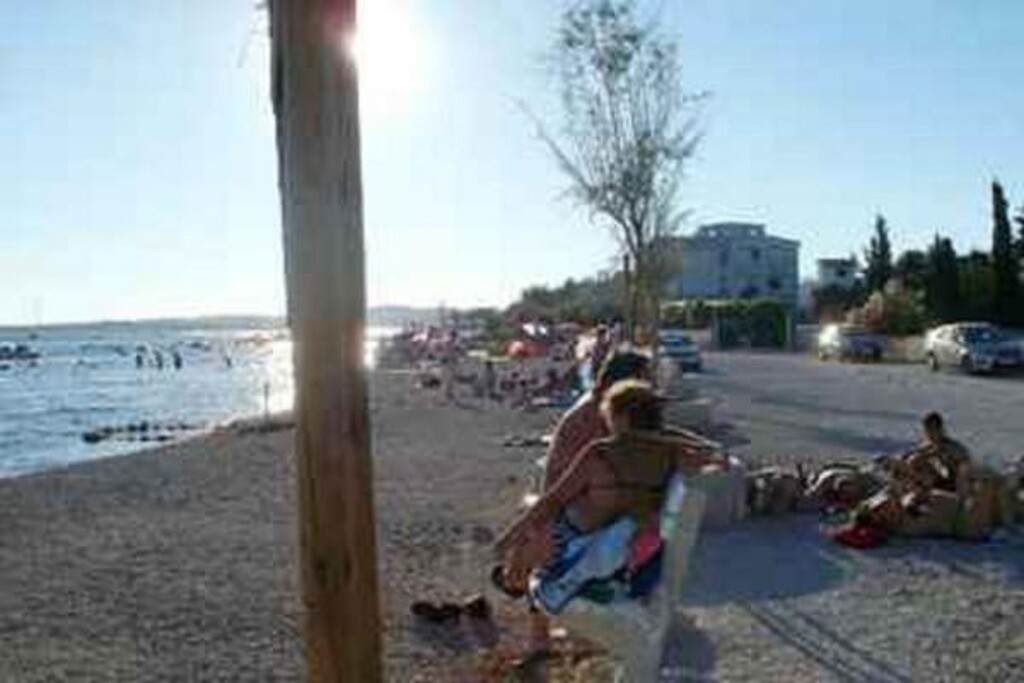 Image 3813930 - 5