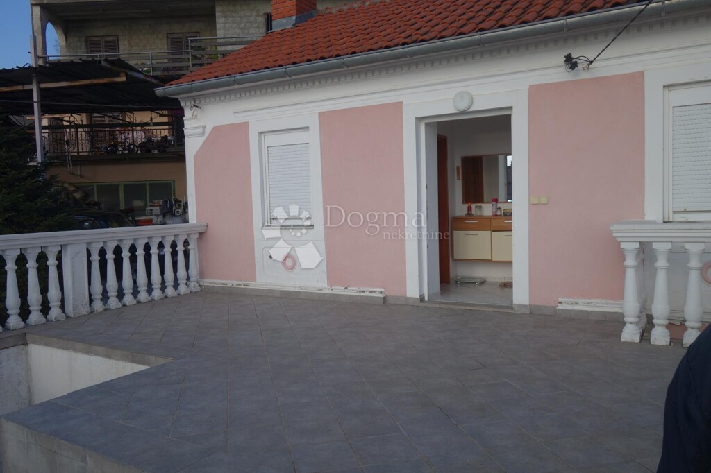 Image 12